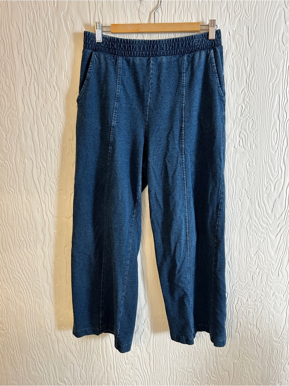 GAP Wide Leg Sweatpant Jeans Indigo Blue Pull On MediumP Relaxed Lounge Cozy